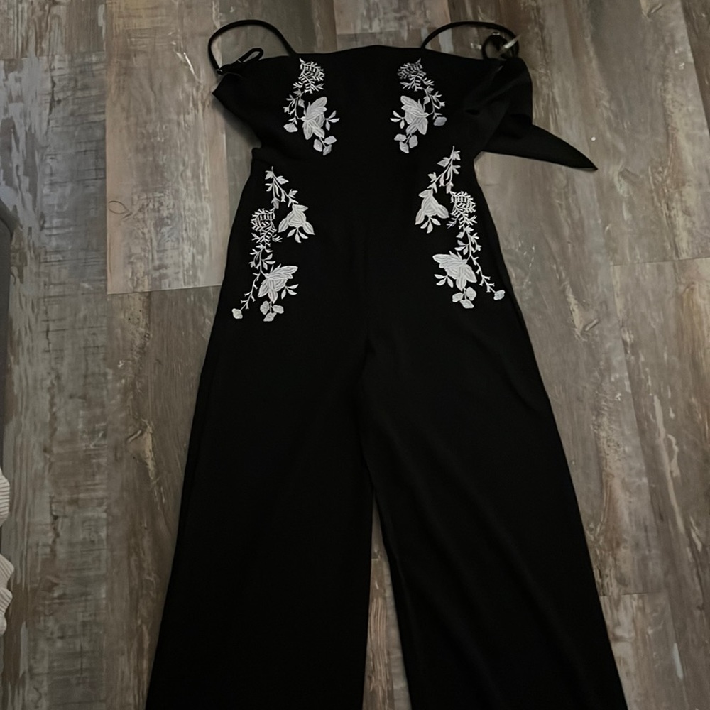 Wide leg pant suit